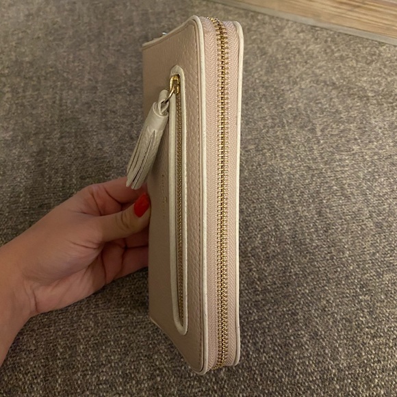 Kate Spade Wallet - Picture 4 of 7